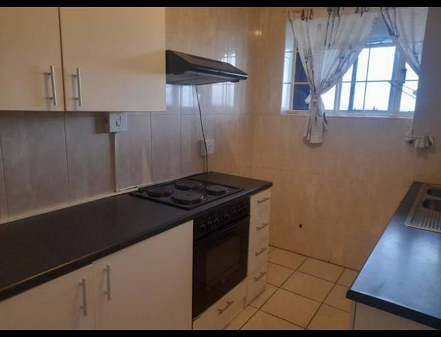 2 BEDROOM APARTMENT FOR SALE IN KENSINGTON